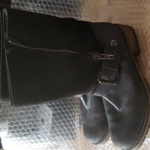 Clarks boots